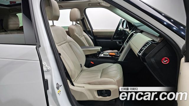 Land Rover Discovery 5 3.0 SD6 HSE 2019 — фото 26