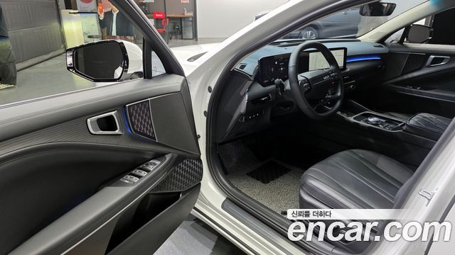 Kia K8 2.5 Gasoline 2WD Noblesse Light 2025 — фото 10