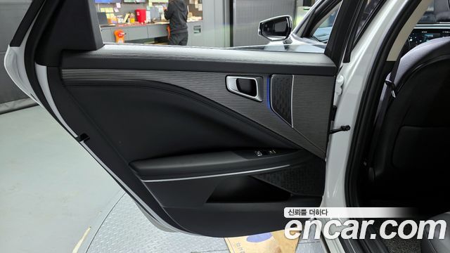 Kia K8 2.5 Gasoline 2WD Noblesse Light 2025 — фото 25