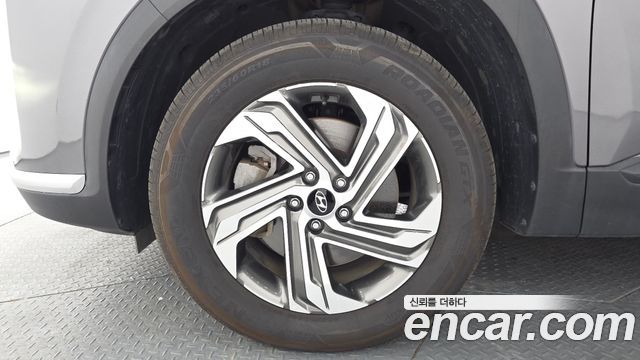 Hyundai Santa Fe Gasoline 2.5T 2WD Exclusive 2022 — фото 5