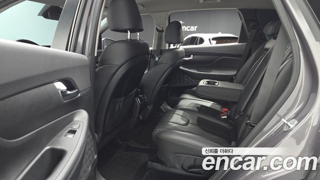 Hyundai Santa Fe Gasoline 2.5T 2WD Exclusive 2022 — фото 12