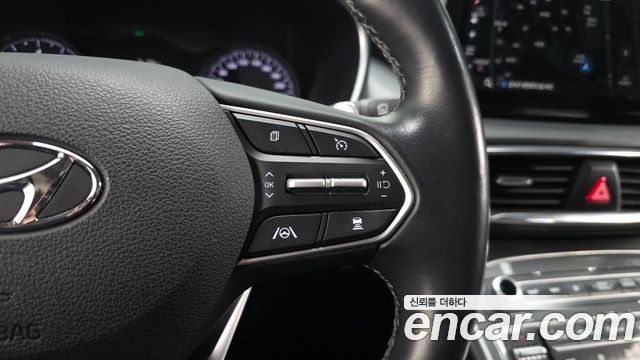 Hyundai Santa Fe Gasoline 2.5T 2WD Exclusive 2022 — фото 17