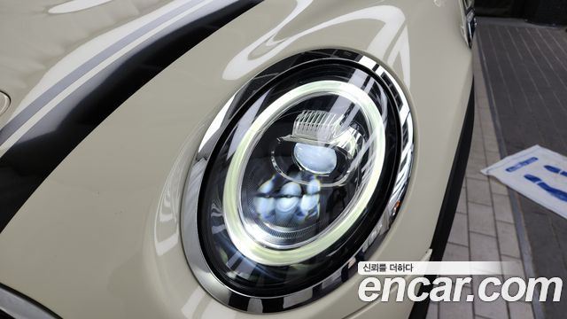 MINI Cooper S 5Door Standard 3rd 2019 — фото 22