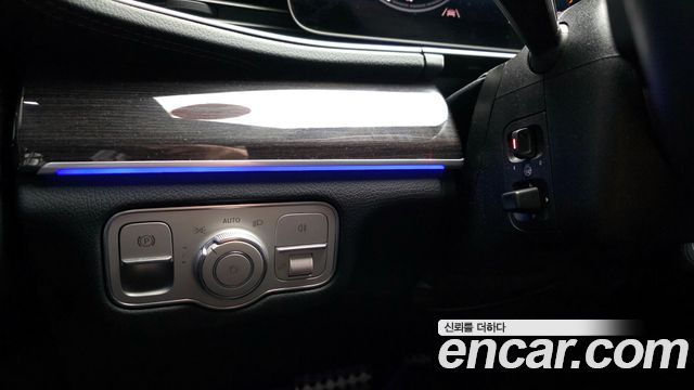 Mercedes-Benz GLE-Class (W167) GLE400d 4MATIC Coupe 2021 — фото 27