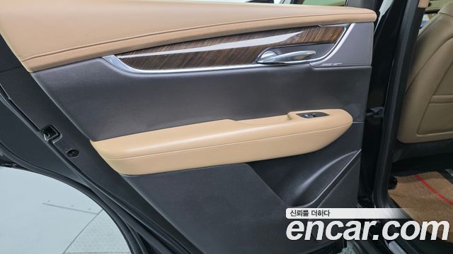 Cadillac XT6 3.6 Sport 2021 — фото 31