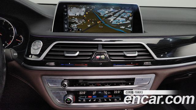 BMW 7 Series (G11) 740d xDrive M Sport 2016 — фото 13