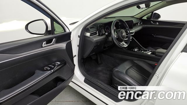 Kia K5 (III) 2.0 Prestige 2021 — фото 10