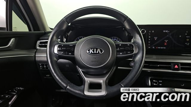 Kia K5 (III) 2.0 Prestige 2021 — фото 13