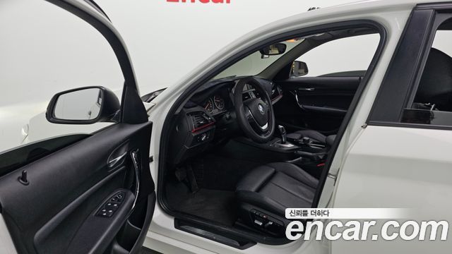 BMW 1 Series (F20) 118d Sport 5Door 2017 — фото 10