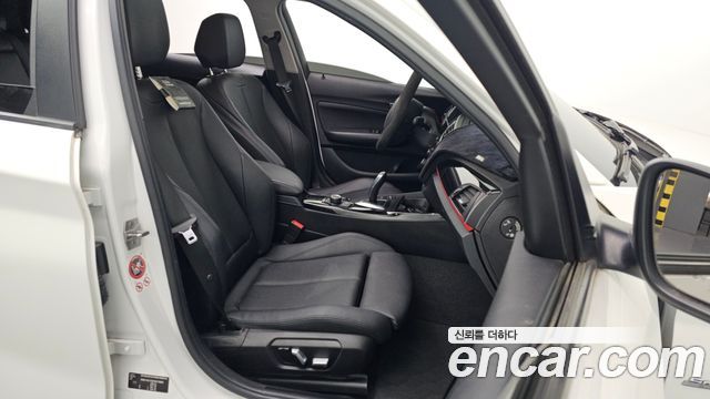 BMW 1 Series (F20) 118d Sport 5Door 2017 — фото 11