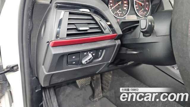 BMW 1 Series (F20) 118d Sport 5Door 2017 — фото 17