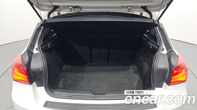 BMW 1 Series (F20) 118d Sport 5Door 2017 — фото 20