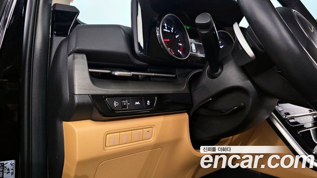 Kia Carnival (IV) Gasoline 9-Seater Noblesse 2023 — фото 18