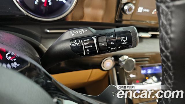 Kia Carnival (IV) Gasoline 9-Seater Noblesse 2023 — фото 32