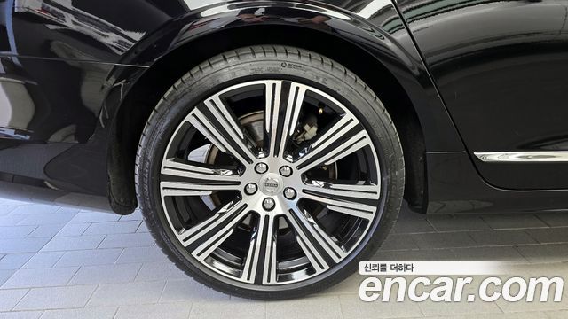 Volvo S90 B6 AWD Ultimate Bright 2023 — фото 5