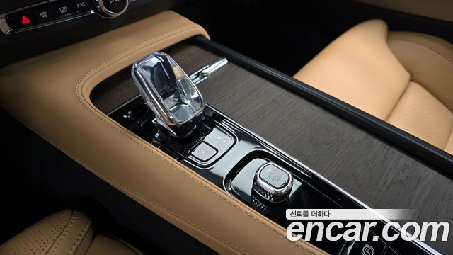 Volvo S90 B6 AWD Ultimate Bright 2023 — фото 9