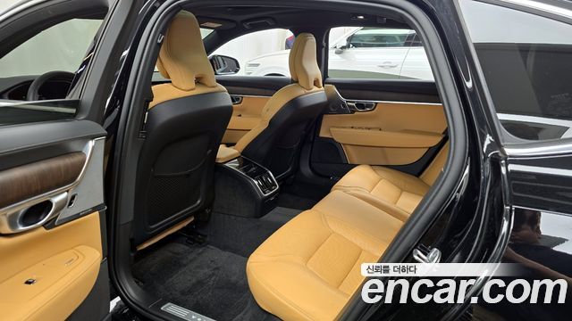 Volvo S90 B6 AWD Ultimate Bright 2023 — фото 11