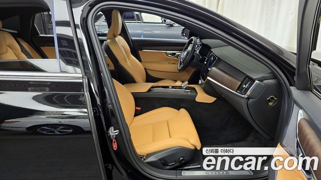 Volvo S90 B6 AWD Ultimate Bright 2023 — фото 12