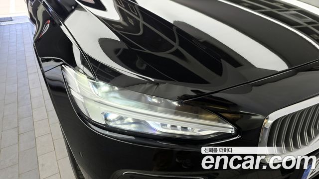 Volvo S90 B6 AWD Ultimate Bright 2023 — фото 22