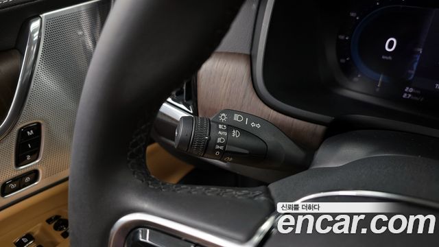 Volvo S90 B6 AWD Ultimate Bright 2023 — фото 32