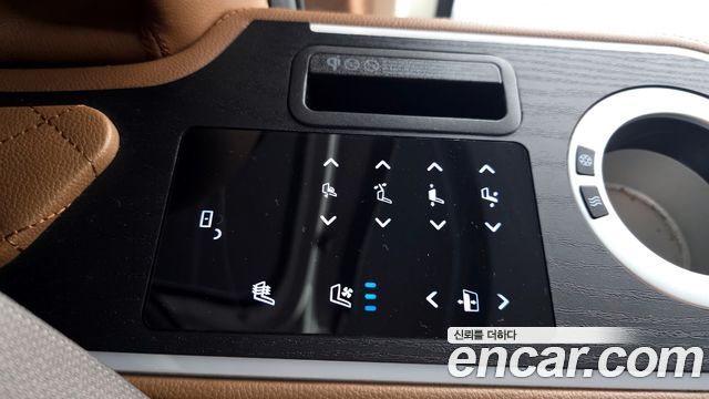 Kia Carnival (IV) Gasoline 9-seater Limousine(Special vehicle) 2022 — фото 17