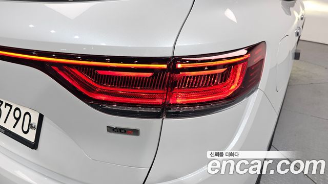 Renault Korea QM6 2.0 GDe PREMIERE 2WD 2021 — фото 23