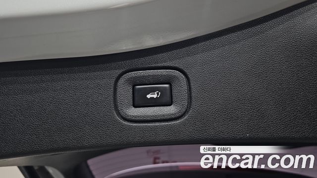 Renault Korea QM6 2.0 GDe PREMIERE 2WD 2021 — фото 27
