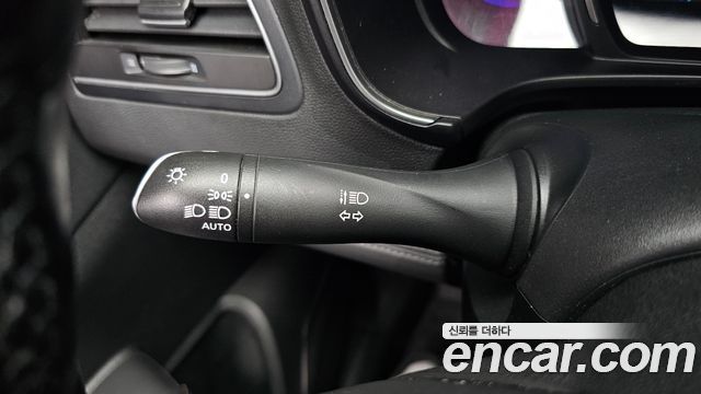 Renault Korea QM6 2.0 GDe PREMIERE 2WD 2021 — фото 30