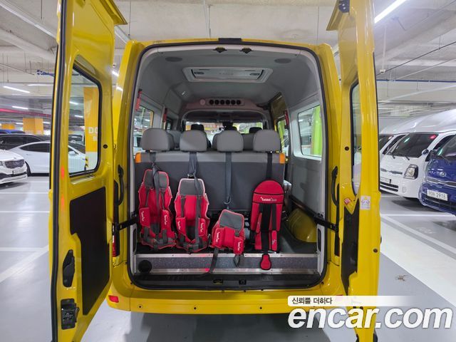 Renault Korea Master School Bus 20-Seater 2020 — фото 8