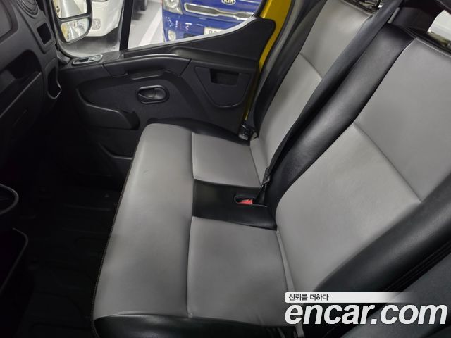 Renault Korea Master School Bus 20-Seater 2020 — фото 17