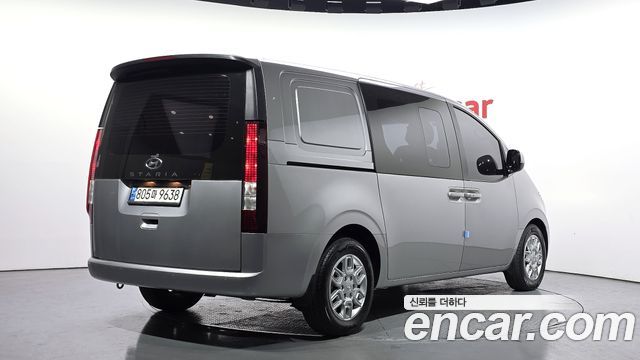 Hyundai Staria Cargo 5-Seater Modern 2022 — фото 2