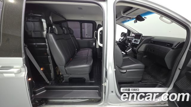 Hyundai Staria Cargo 5-Seater Modern 2022 — фото 11