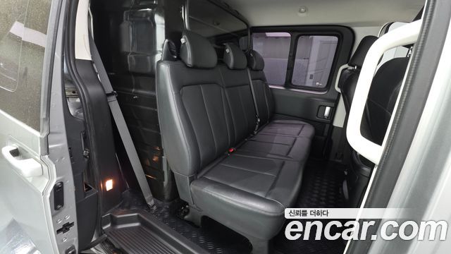 Hyundai Staria Cargo 5-Seater Modern 2022 — фото 12