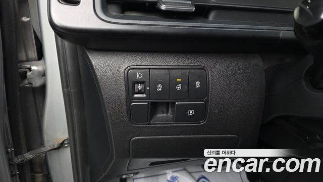 Hyundai Staria Cargo 5-Seater Modern 2022 — фото 13