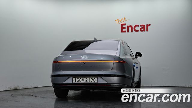 Hyundai Grandeur (GN7) 3.5 LPG 2WD (Taxi) Deluxe 2023 — фото 4