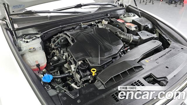 Hyundai Grandeur (GN7) 3.5 LPG 2WD (Taxi) Deluxe 2023 — фото 6