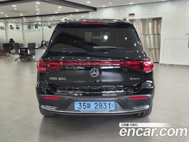 Mercedes-Benz EQB (X243) EQB300 4MATIC Progressive 2026 — фото 6