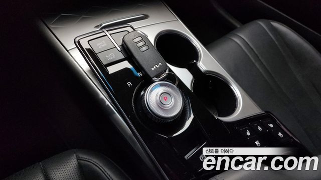 Kia K8 2.5 Gasoline 2WD Noblesse 2023 — фото 9