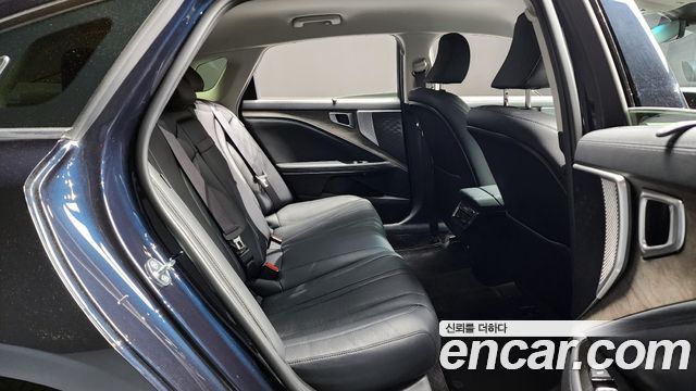 Kia K8 2.5 Gasoline 2WD Noblesse 2023 — фото 15