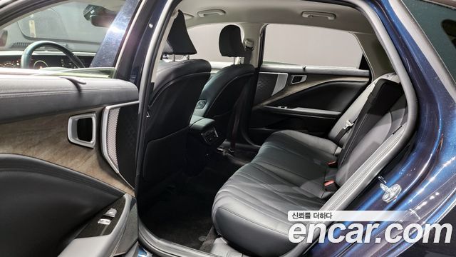 Kia K8 2.5 Gasoline 2WD Noblesse 2023 — фото 16