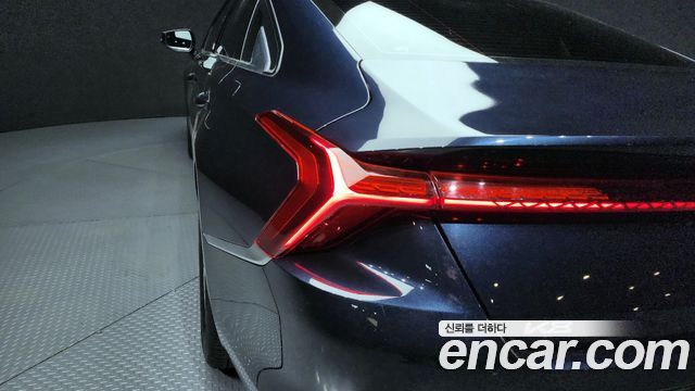 Kia K8 2.5 Gasoline 2WD Noblesse 2023 — фото 29