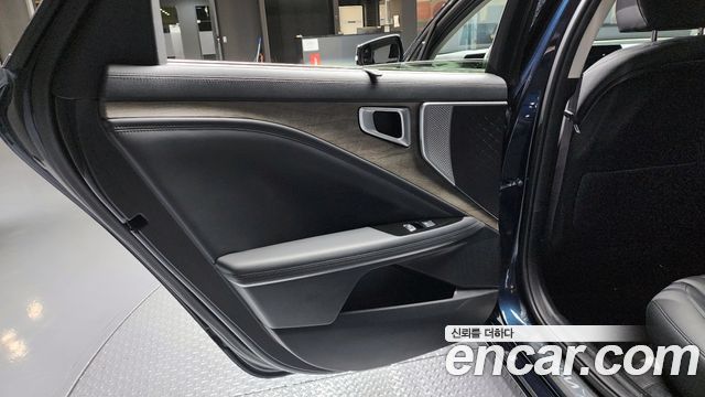 Kia K8 2.5 Gasoline 2WD Noblesse 2023 — фото 31
