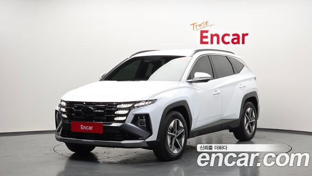 Hyundai Tucson Hybrid (NX4) HEV 1.6 4WD Inspiration 2025 — фото 1