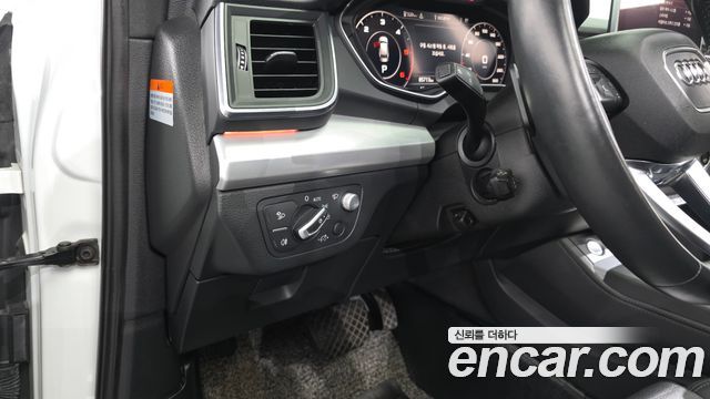 Audi Q5 (FY) 50 TDI Quattro Premium 2020 — фото 13