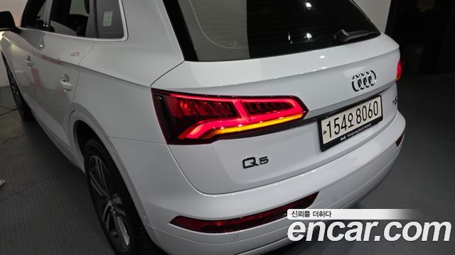 Audi Q5 (FY) 50 TDI Quattro Premium 2020 — фото 23