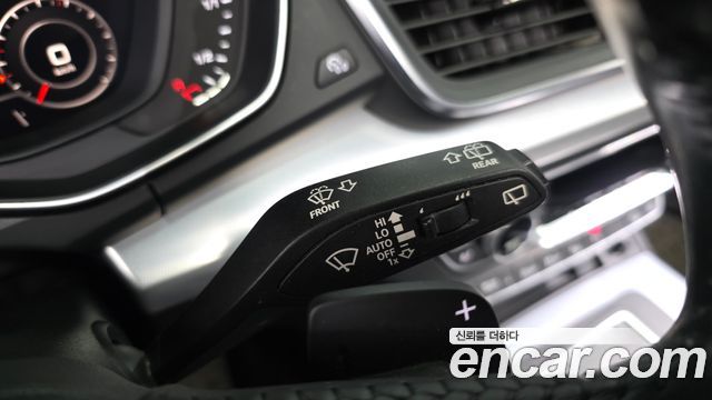 Audi Q5 (FY) 50 TDI Quattro Premium 2020 — фото 29