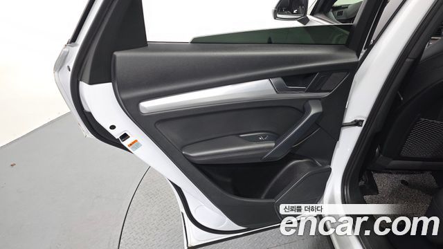 Audi Q5 (FY) 50 TDI Quattro Premium 2020 — фото 35