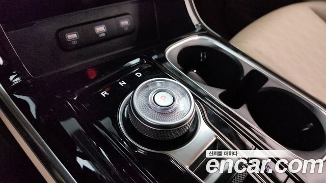 Kia Carnival (IV) Gasoline 9-Seater Noblesse 2023 — фото 9