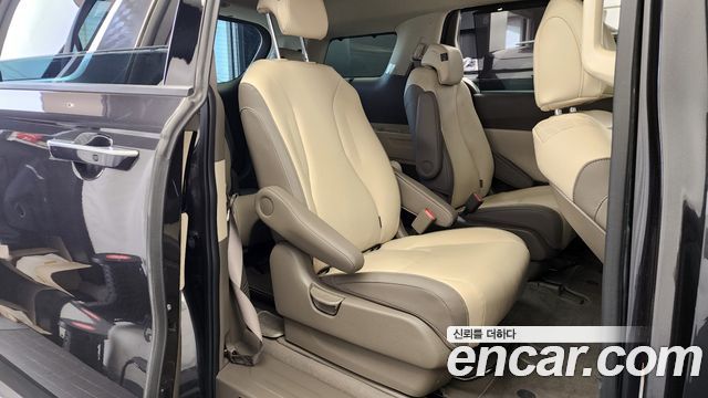 Kia Carnival (IV) Gasoline 9-Seater Noblesse 2023 — фото 12