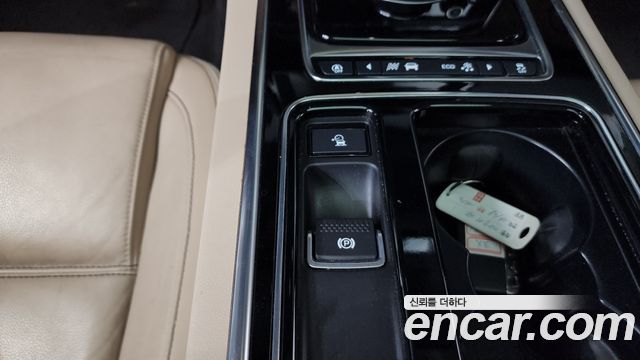 Jaguar XE 20d Prestige 2018 — фото 16